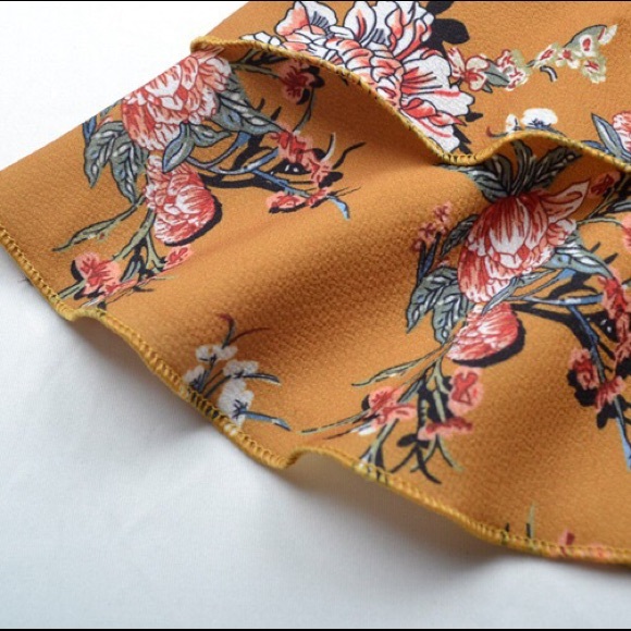 Off Shoulder Ruched Vintage Boho Flare Sleeve Mini - Picture 4 of 7